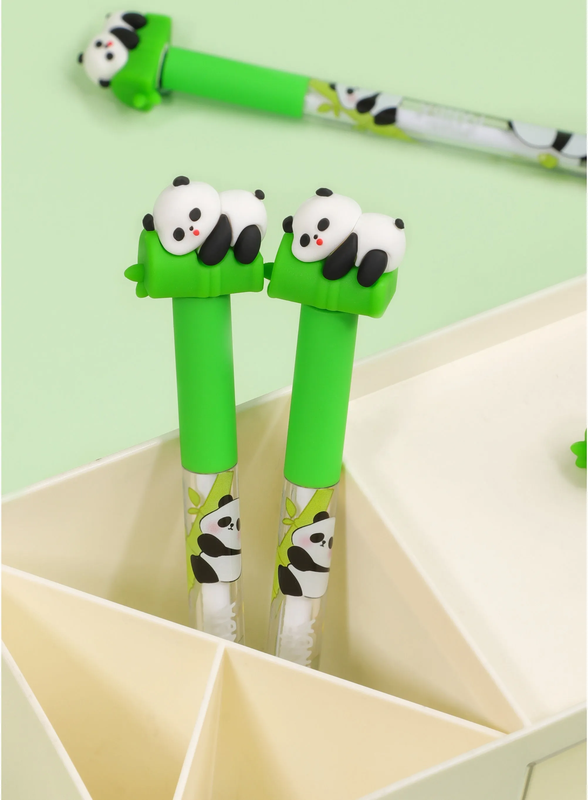 226322 PANDA SPINNING GEL PEN-26